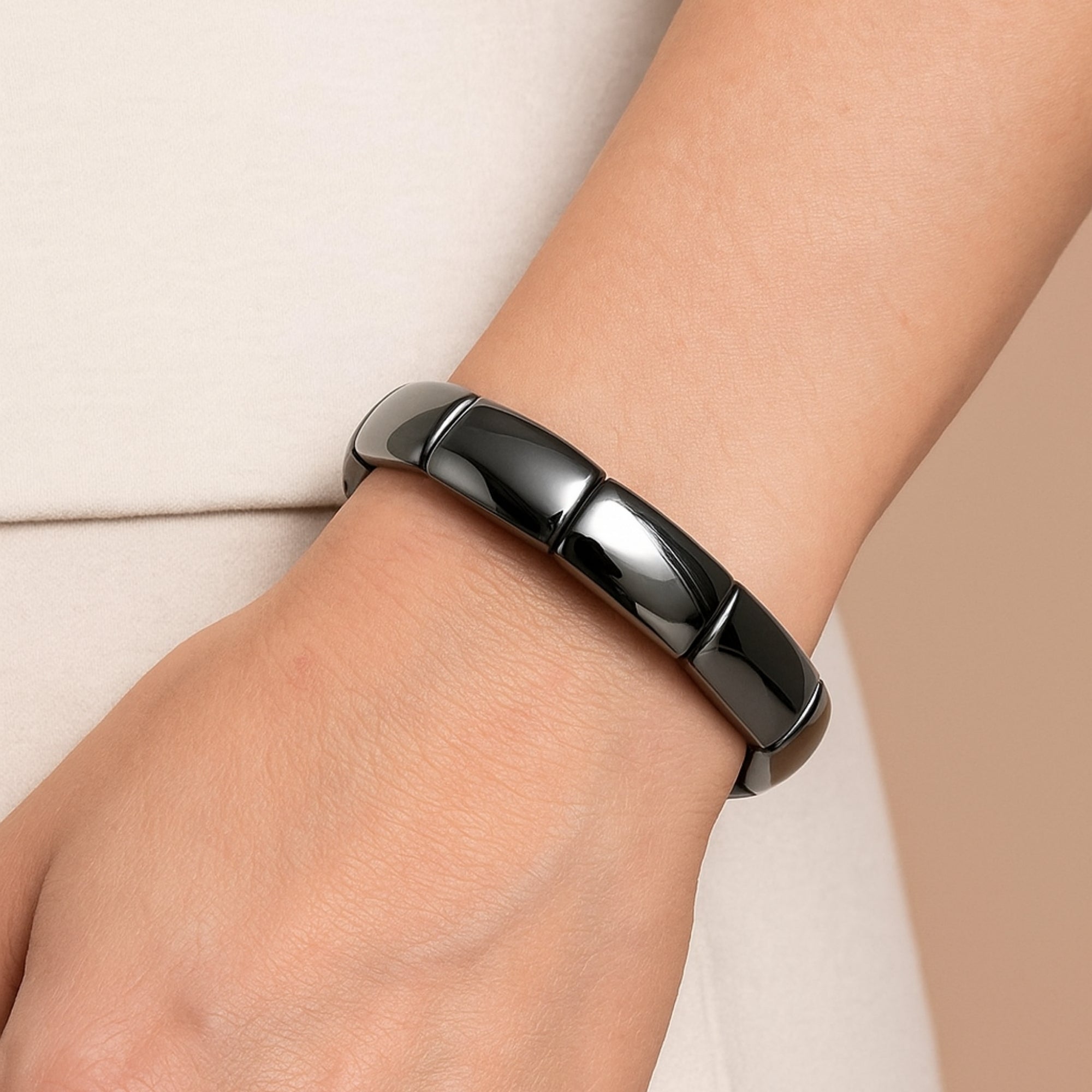 Terahertz Bracelet - Quantum Axis