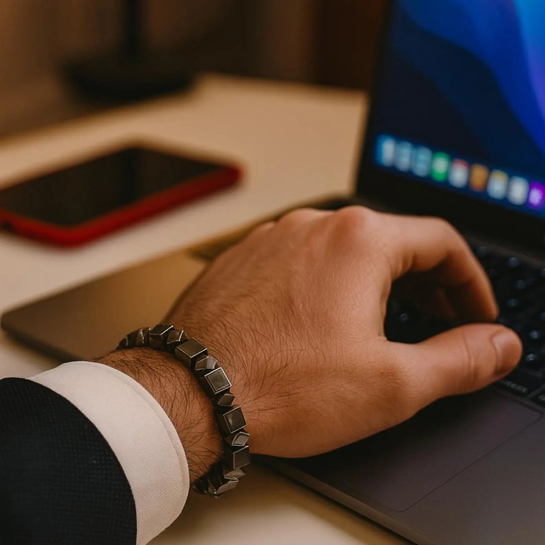 The Best Jewelry Gifts for Boyfriends — Masculine, Modern & Long-Lasting