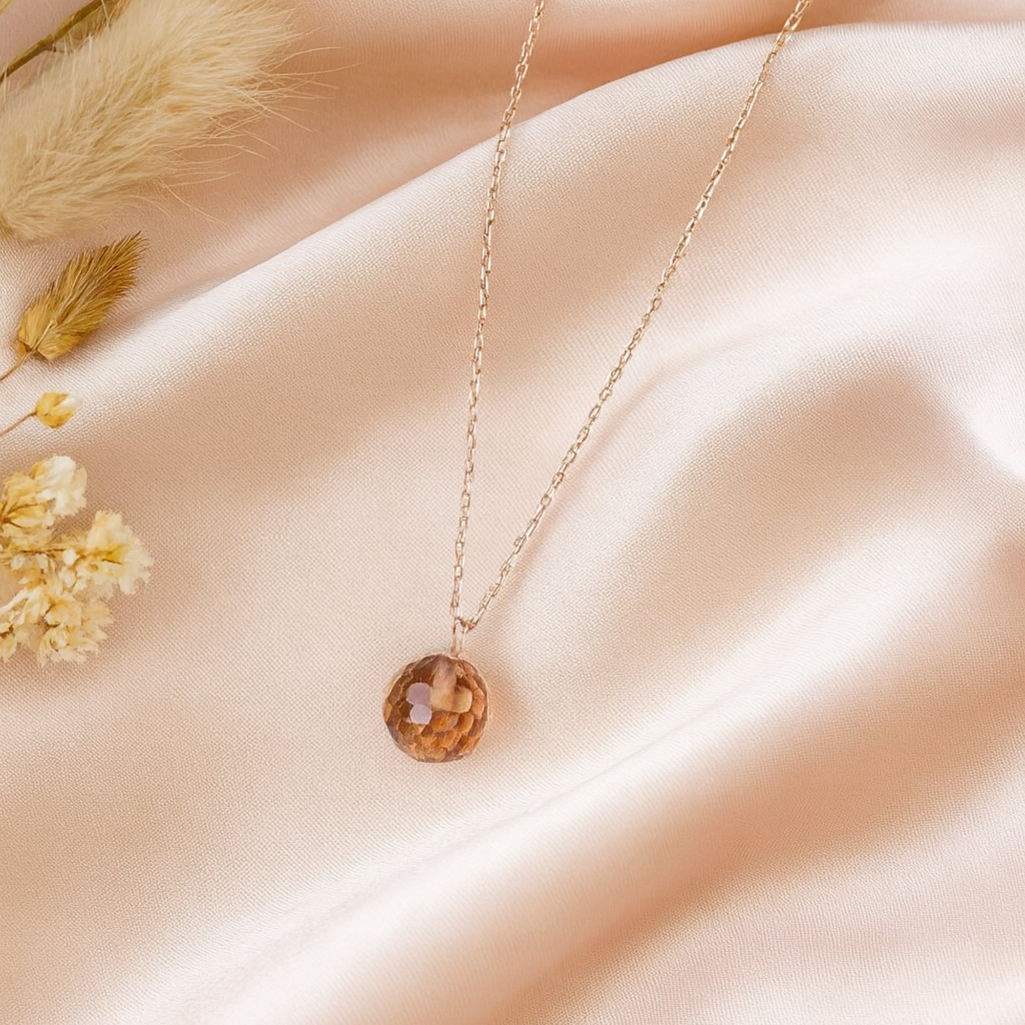 Natural Zultanite Pendant|Rare 8 mm Color-Changing Gemstone | 925 Sterling Silver Chain Jewelry