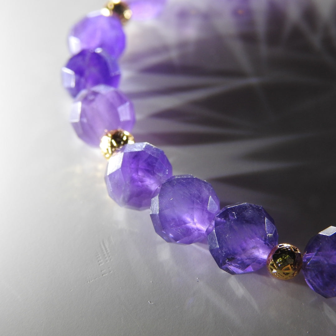Amethyst Bracelet 8 mm Faceted – Amethyra Veil of Dreams – Arcana Aurora Collection