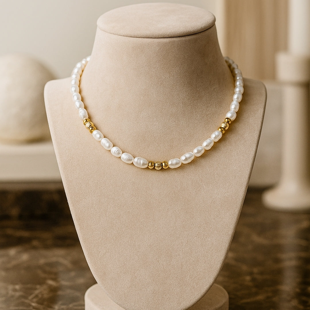 Lunar Pearl Choker – Soft Moonlight Edition Freshwater Necklace with Gold Accents Minimalist Bridal Jewelry