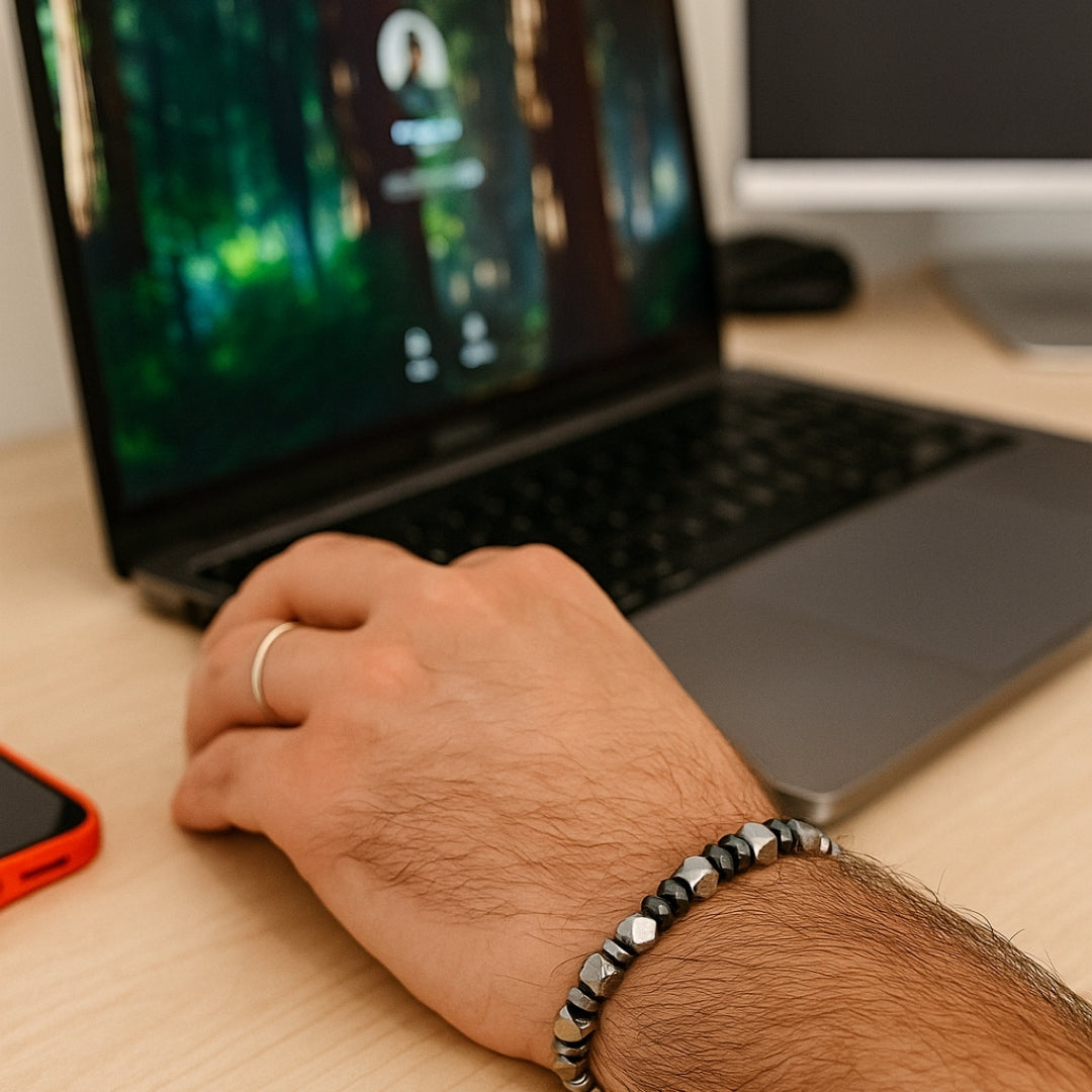 Hematite Magnetic Cube Bracelet – Men's Grounding & Vital Energy 6 mm/8 mm | Luxury Natural Gemstone Gift for Him