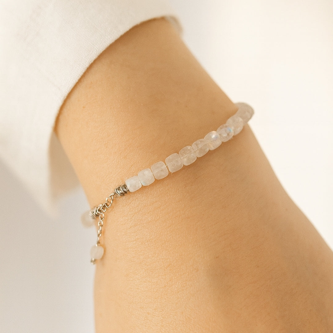 Moonstone Cube Bracelet Cube Cut 4–5 mm | 925 Silver |