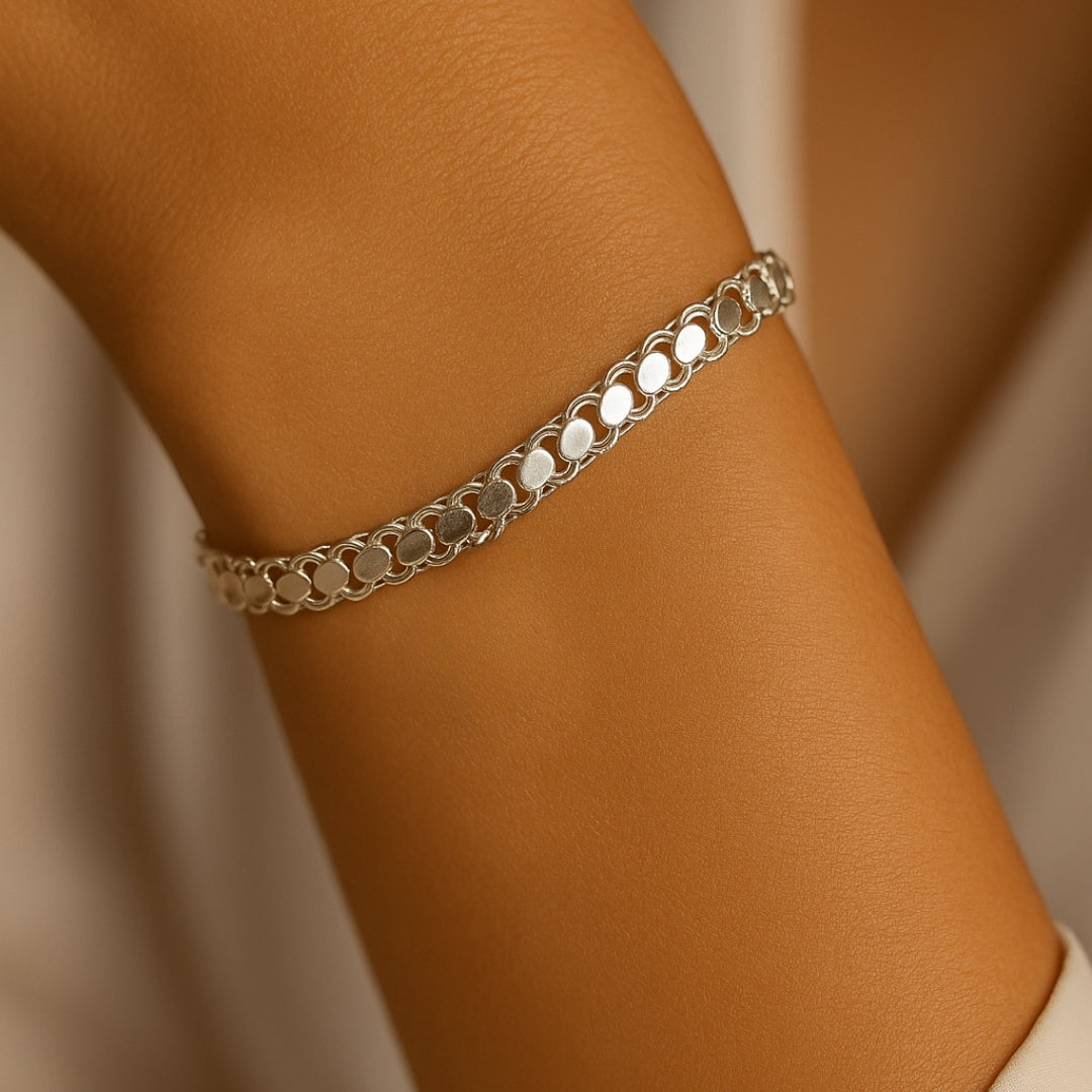 Moonlight Elegance Bracelet – 925 Sterling Silver Chain with Faceted Moonstone Charm